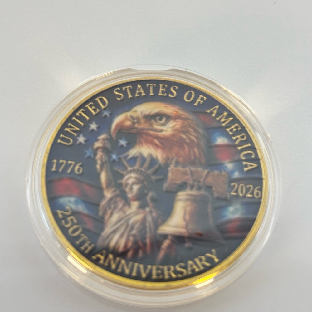 United States 250th Anniversary Commemorative Coin - Patriotic Eagle & Liberty